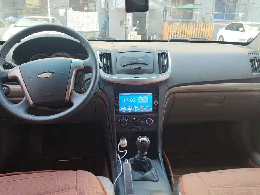 Chevrolet Epica — миниатюра 12