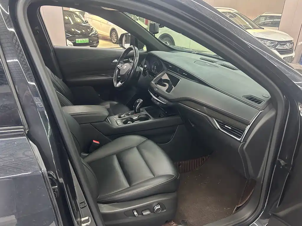 Cadillac XT4 — миниатюра 4