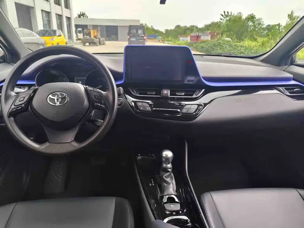 Toyota C-HR — миниатюра 6