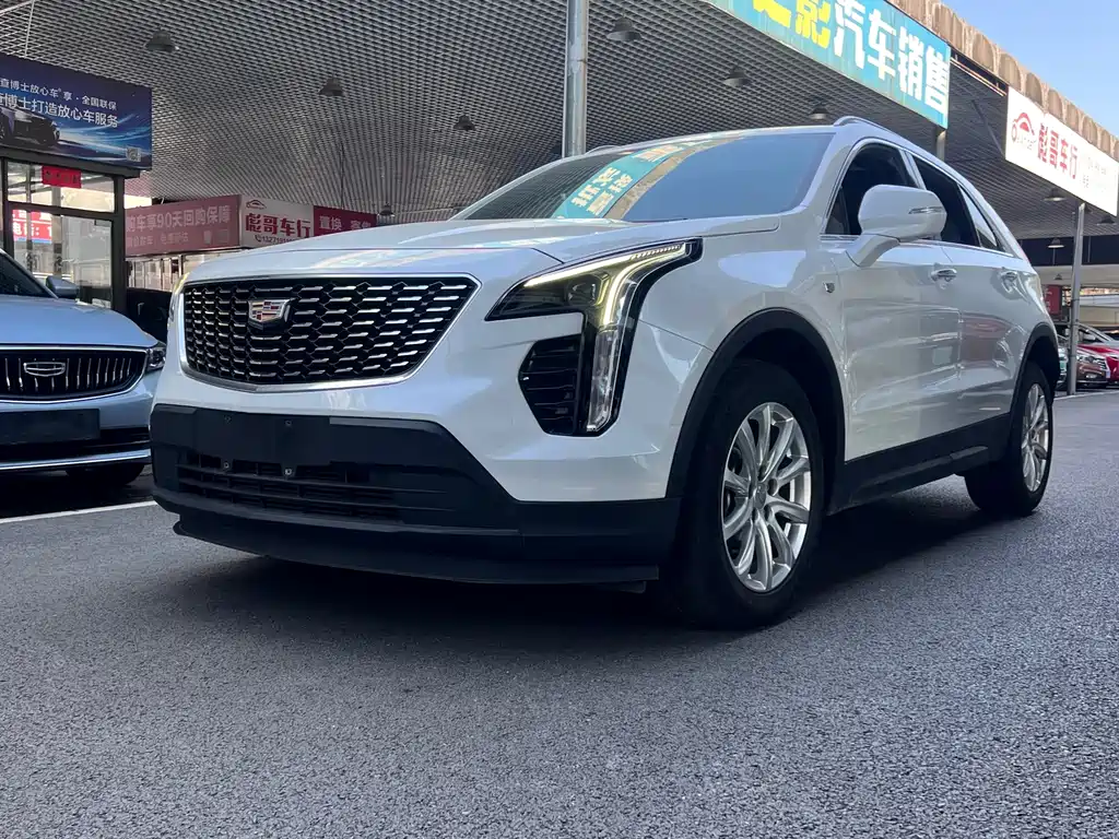 Cadillac XT4