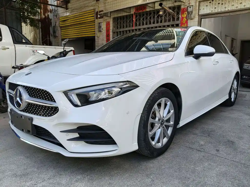 MERCEDES-BENZ  A CLASS