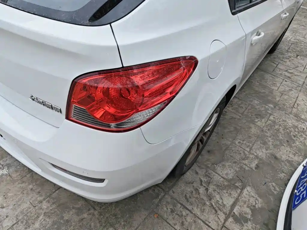 Chevrolet Cruze — миниатюра 8