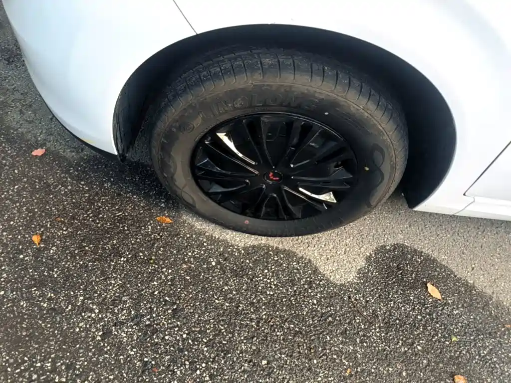 Wuling Hongguang EV — миниатюра 23