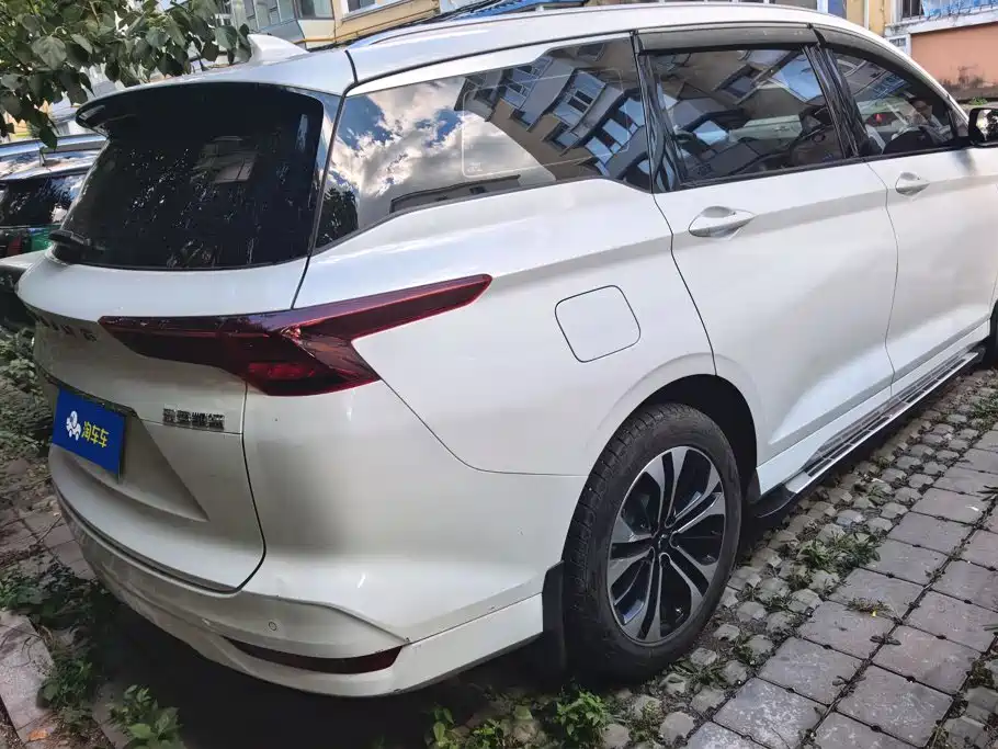 Wuling Victory — миниатюра 3