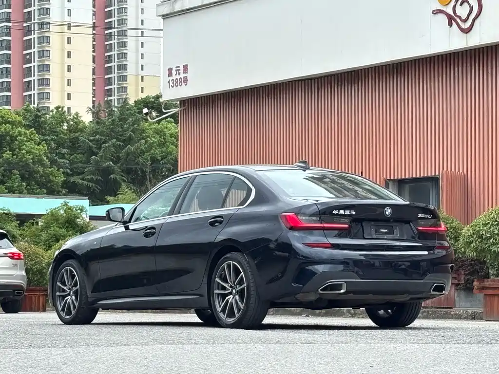 BMW 3 Series — миниатюра 6