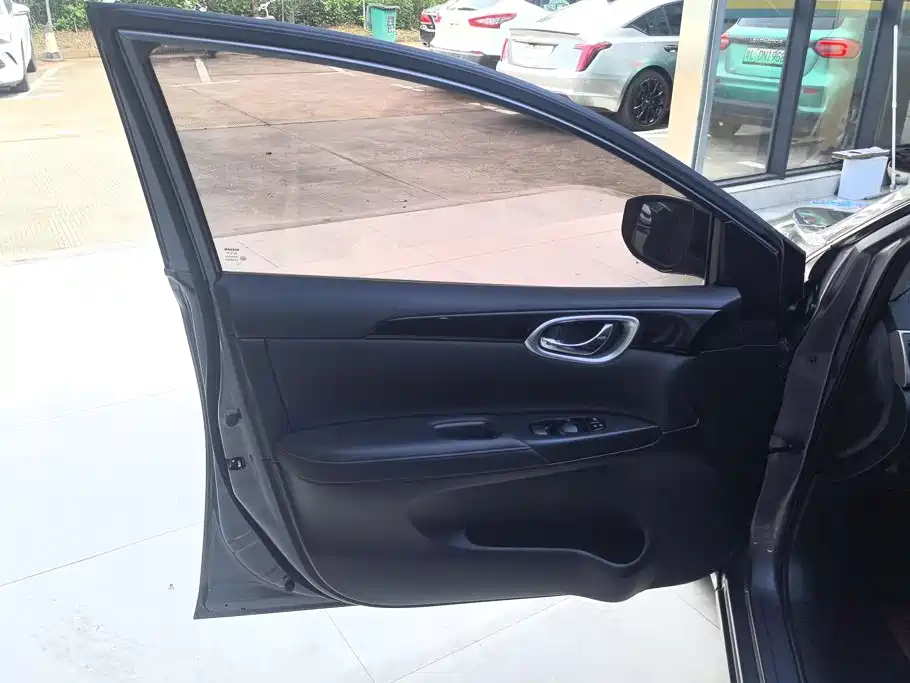 Nissan Sylphy — миниатюра 7