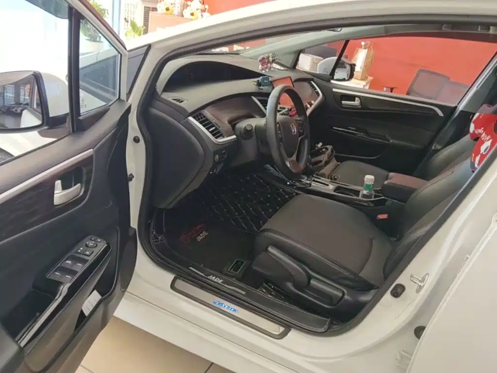 Honda Jade — миниатюра 16