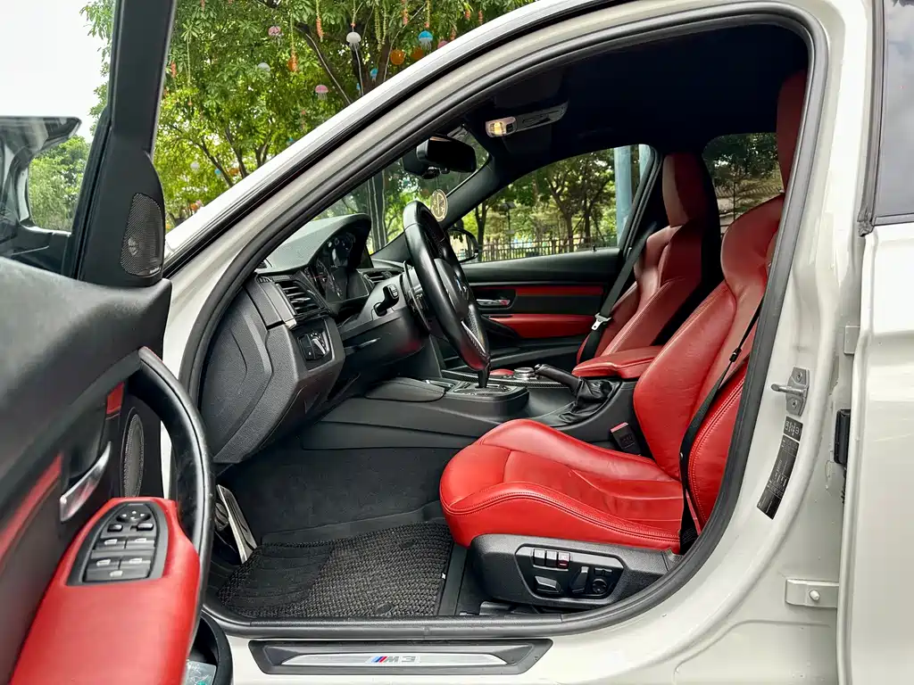 BMW M3 — миниатюра 13