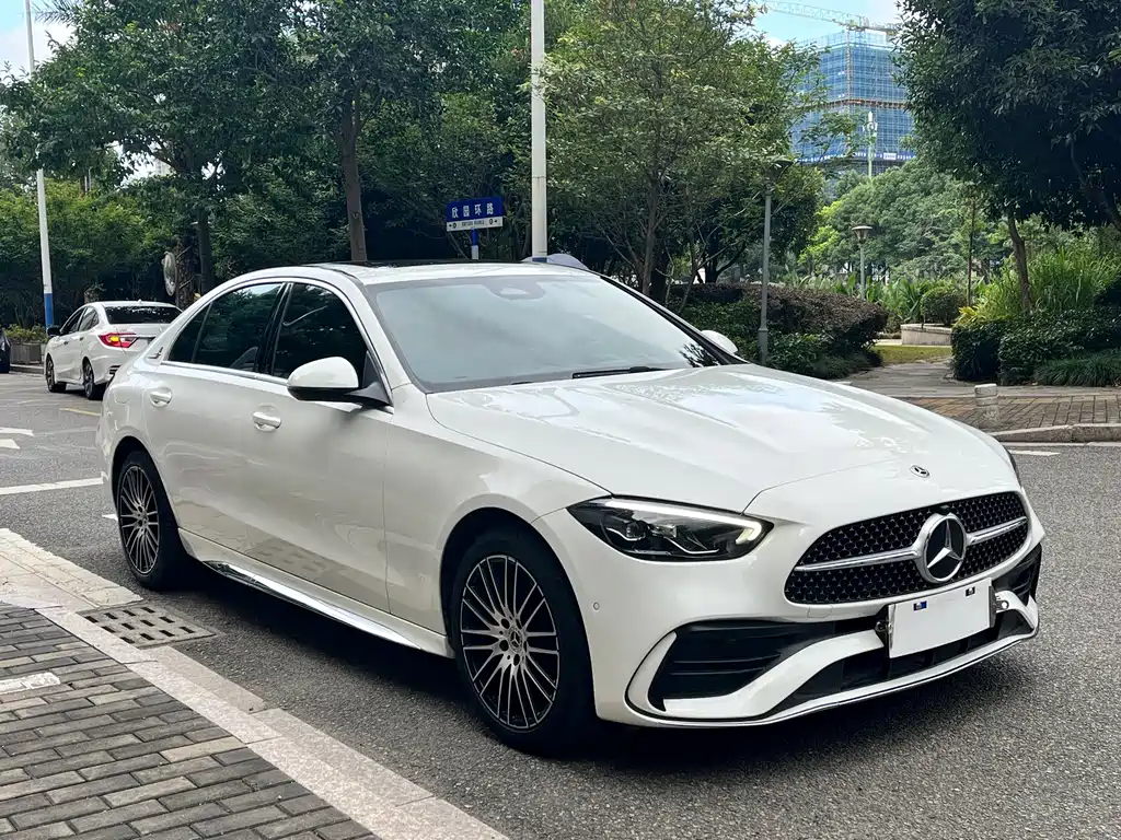 Mercedes-Benz C-Class — миниатюра 3