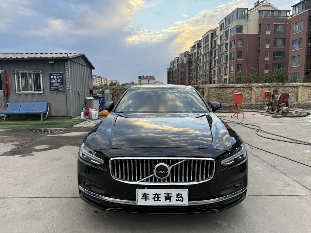Volvo S90 — миниатюра 2