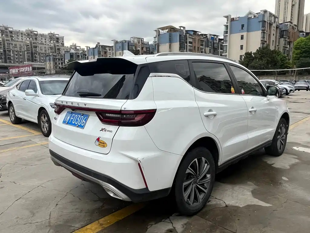 Geely Vision X6 — миниатюра 9
