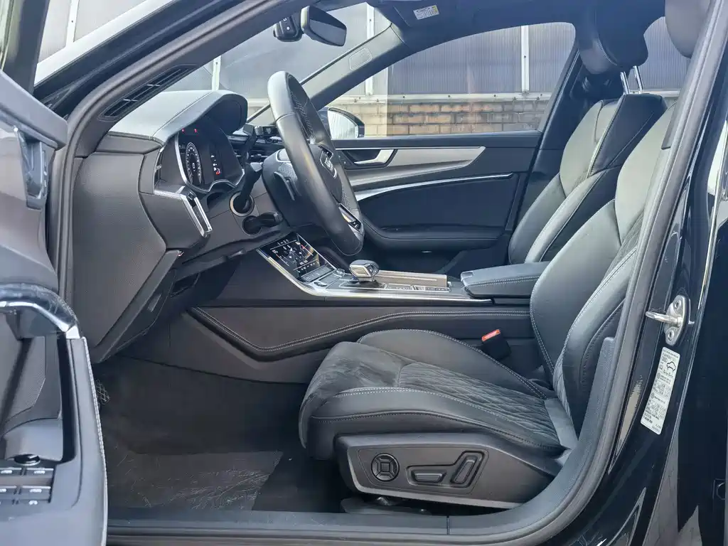Audi A6L 2021 55 TFSI quattro Premium
