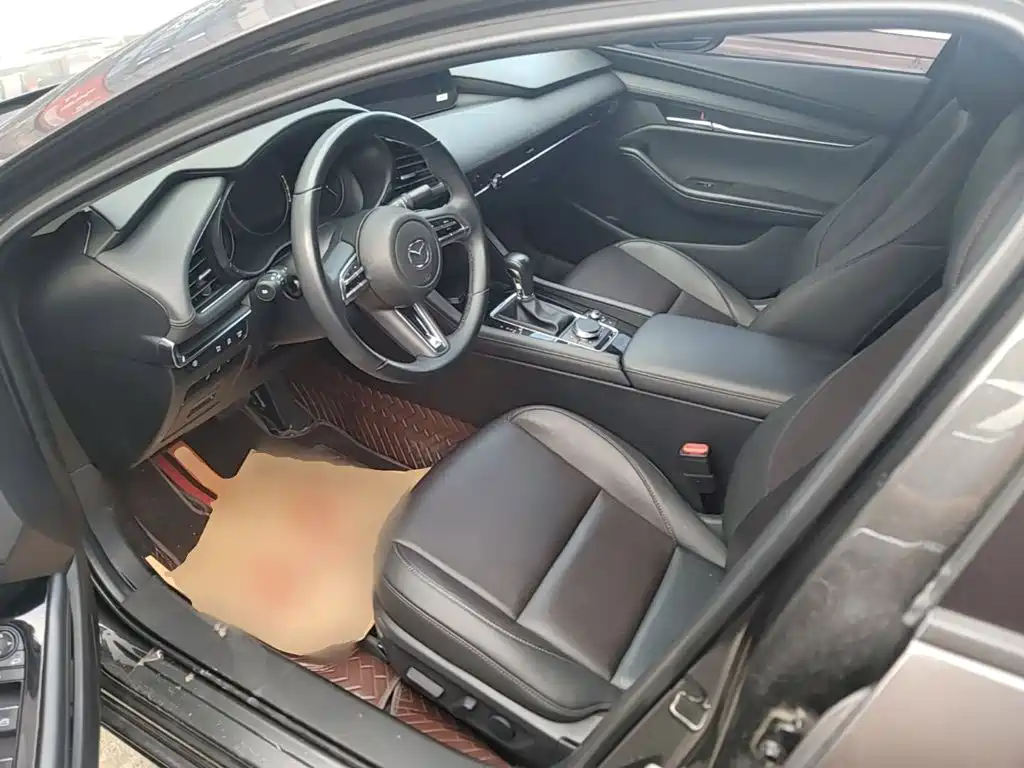 Mazda 3 Axela — миниатюра 15