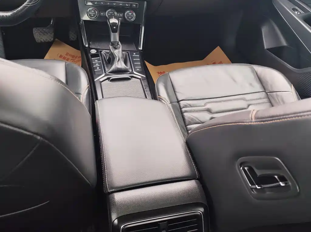 Volkswagen Passat 2019 330TSI Elite VI