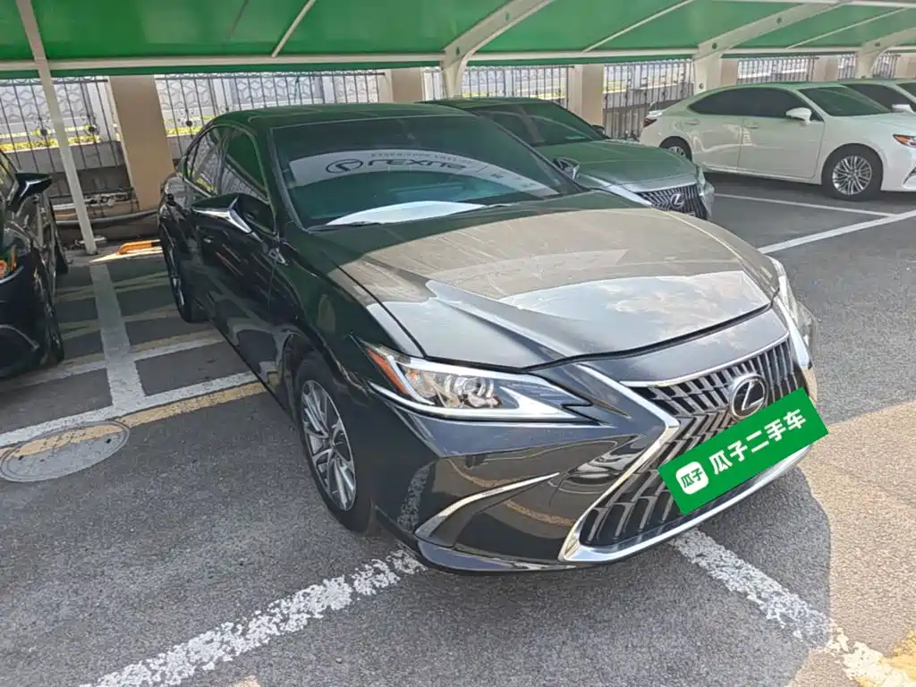Lexus ES — миниатюра 4
