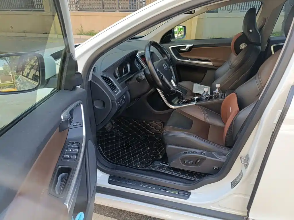 Volvo XC60 — миниатюра 14