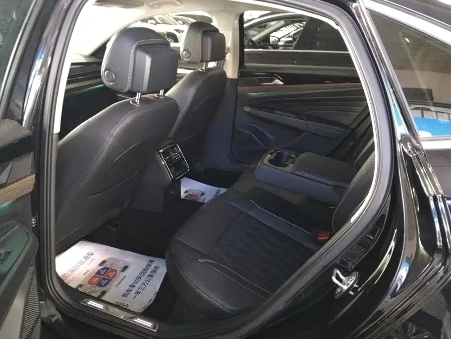Volkswagen Passat — миниатюра 11