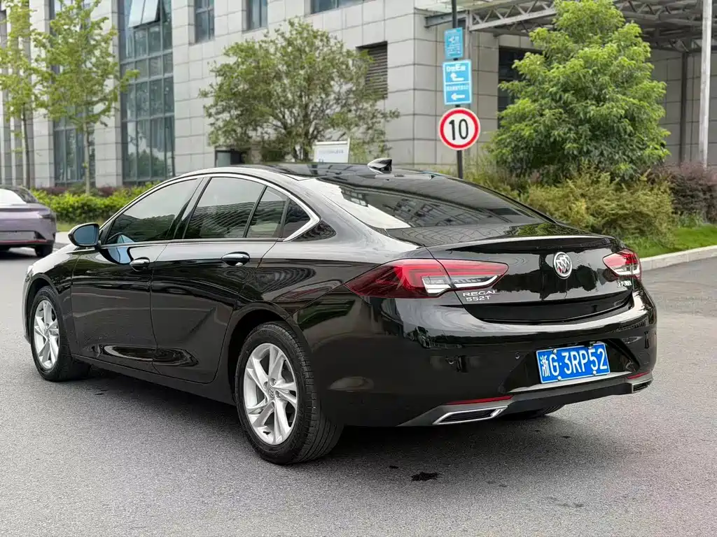 Buick Regal — миниатюра 14