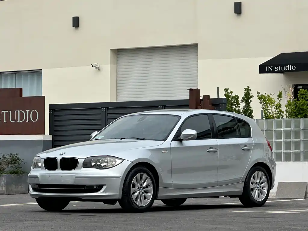 BMW 1 Series (Import)