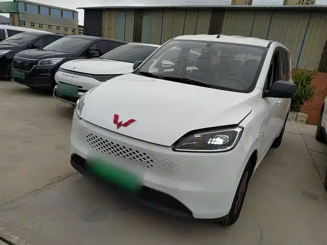 WULING AUTOMOBILE WULING HONGGUANG NEW ENERGY 2025