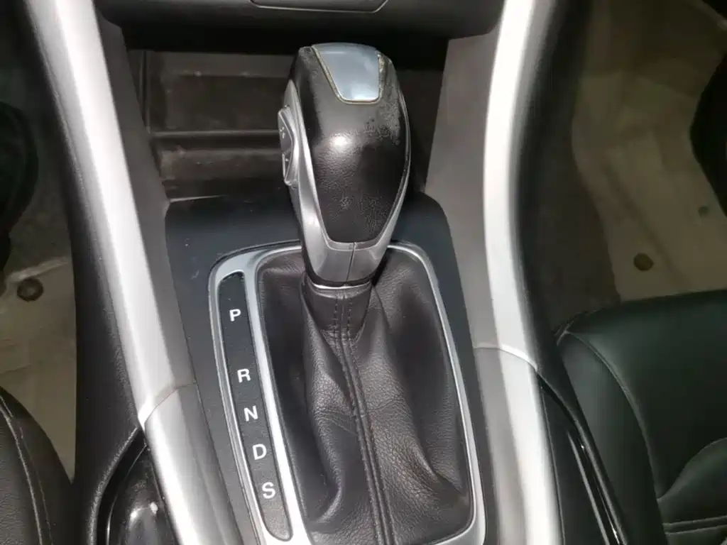 Ford Mondeo — миниатюра 14