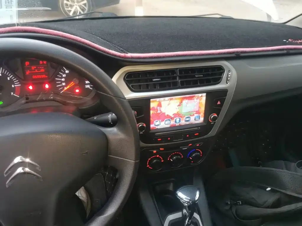 Citroen Elysee — миниатюра 10