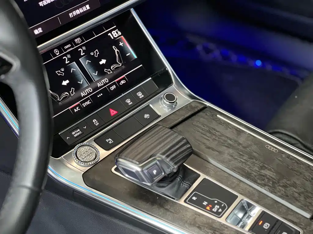 Audi A6L — миниатюра 12