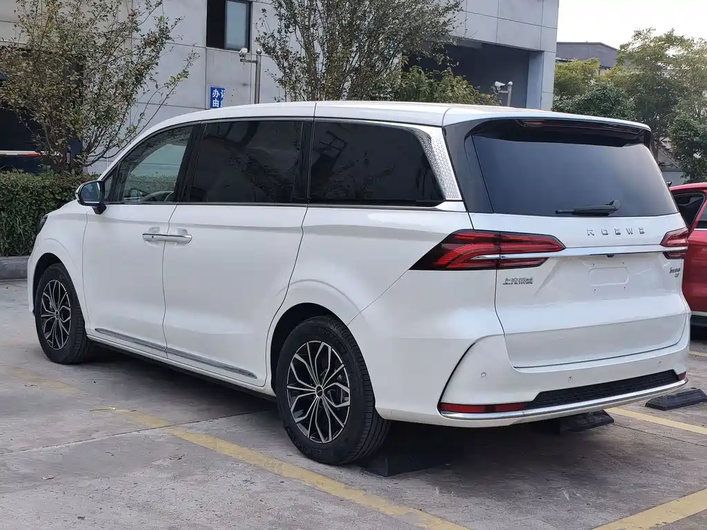 Roewe iMAX8 New Energy — миниатюра 5