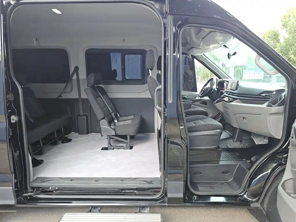 Maxus V90 — миниатюра 12