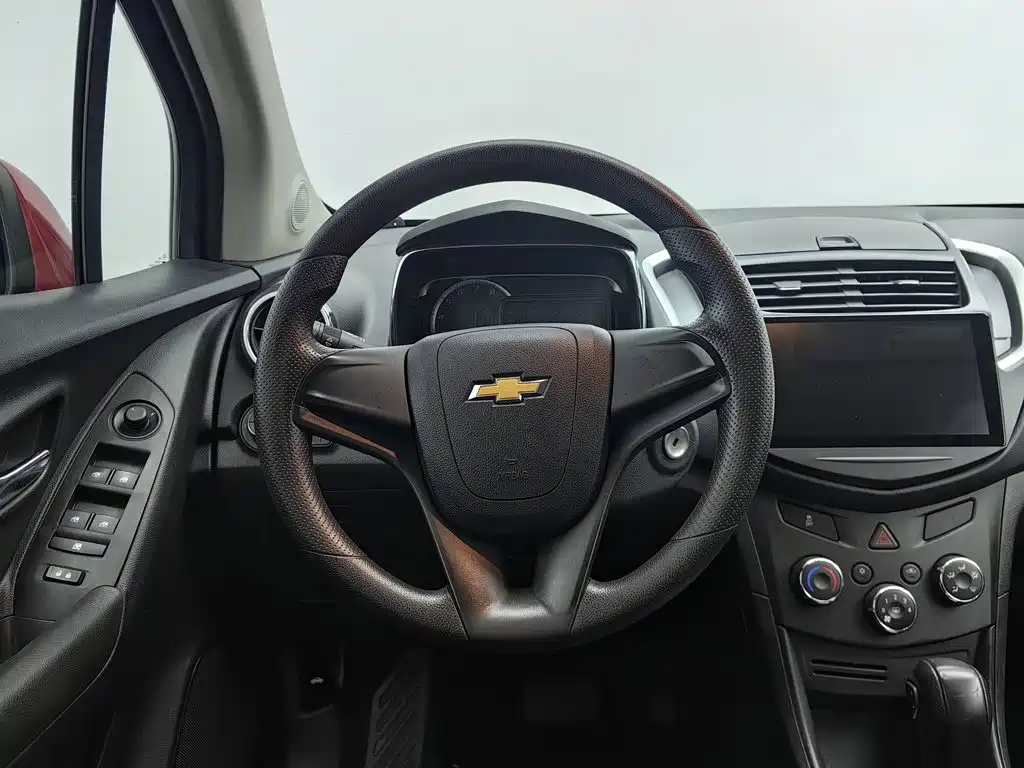 Chevrolet Trax — миниатюра 11