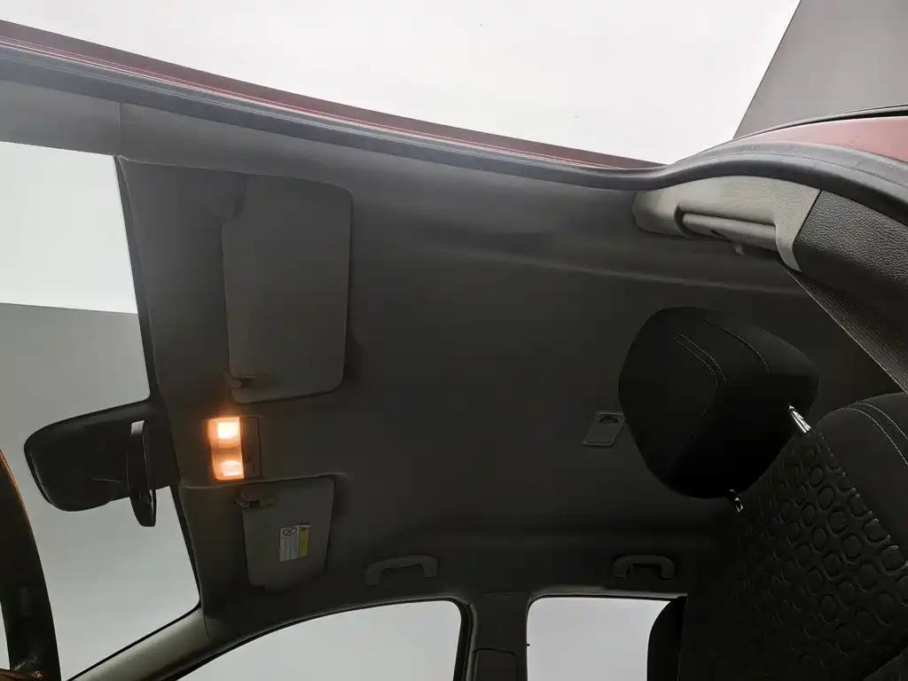 Chevrolet Trax — миниатюра 14
