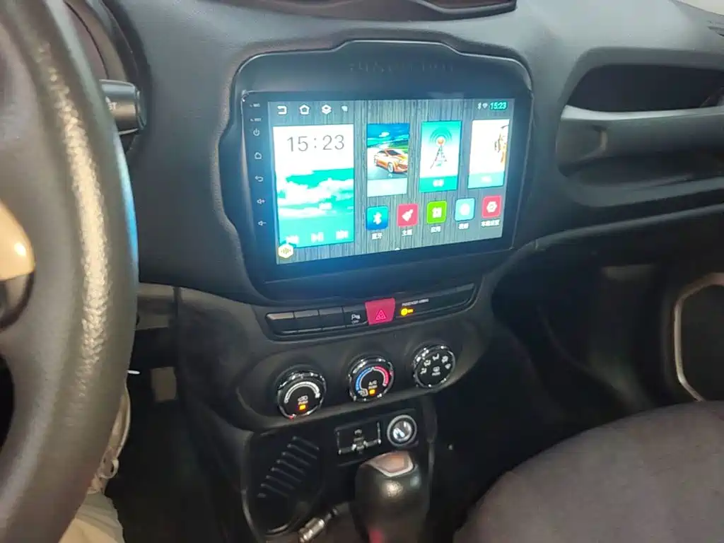 Jeep Renegade — миниатюра 13
