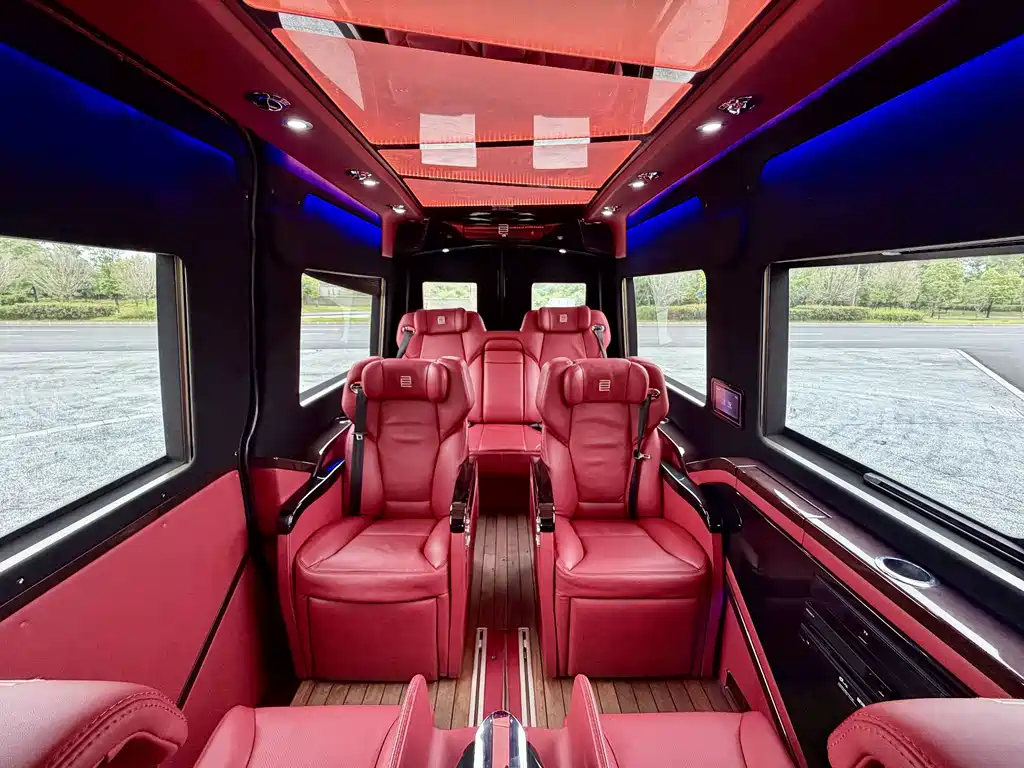 Mercedes-Benz Sprinter — миниатюра 11