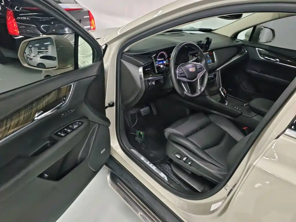 Cadillac XT5 — миниатюра 16