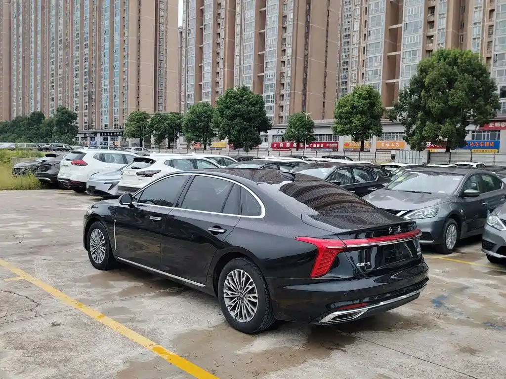 Hongqi Hongqi H5 — миниатюра 9