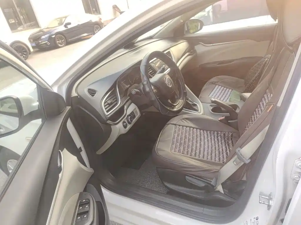 Buick Excelle — миниатюра 13