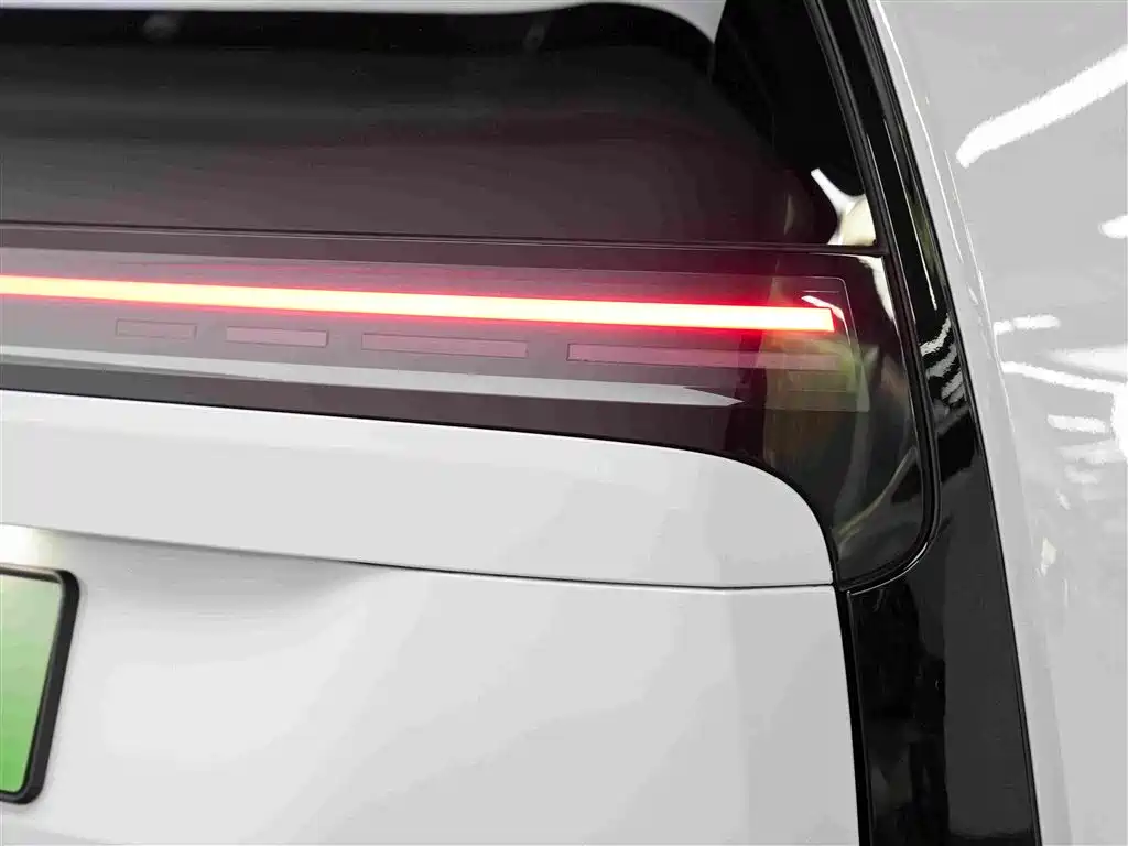 Li Auto Li MEGA — миниатюра 15