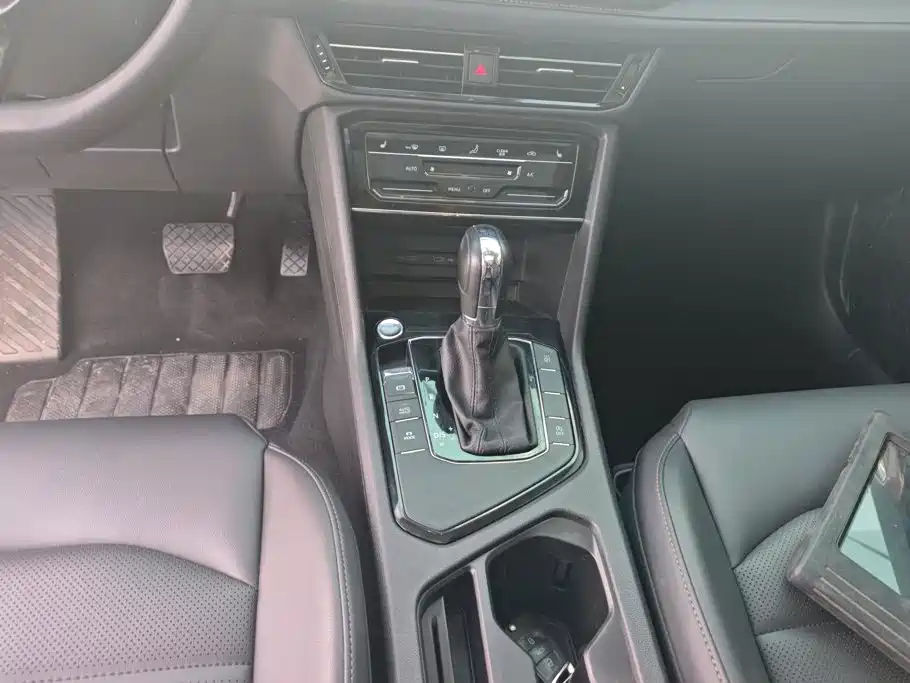Volkswagen Tharu — миниатюра 16