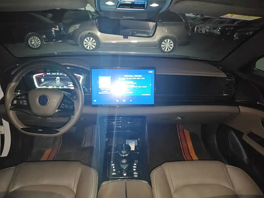 BYD Han — миниатюра 4