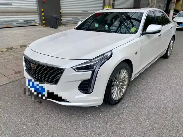 CADILLAC CT6