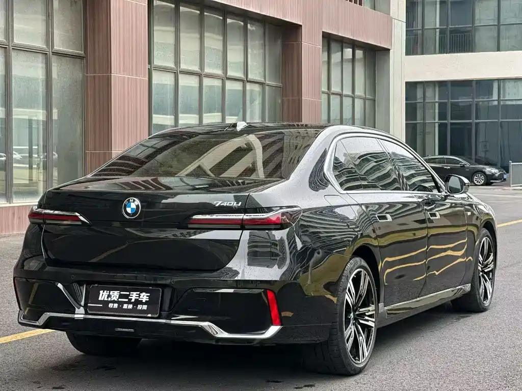 BMW 7 Series 7 2023 740Li Lead Luxury