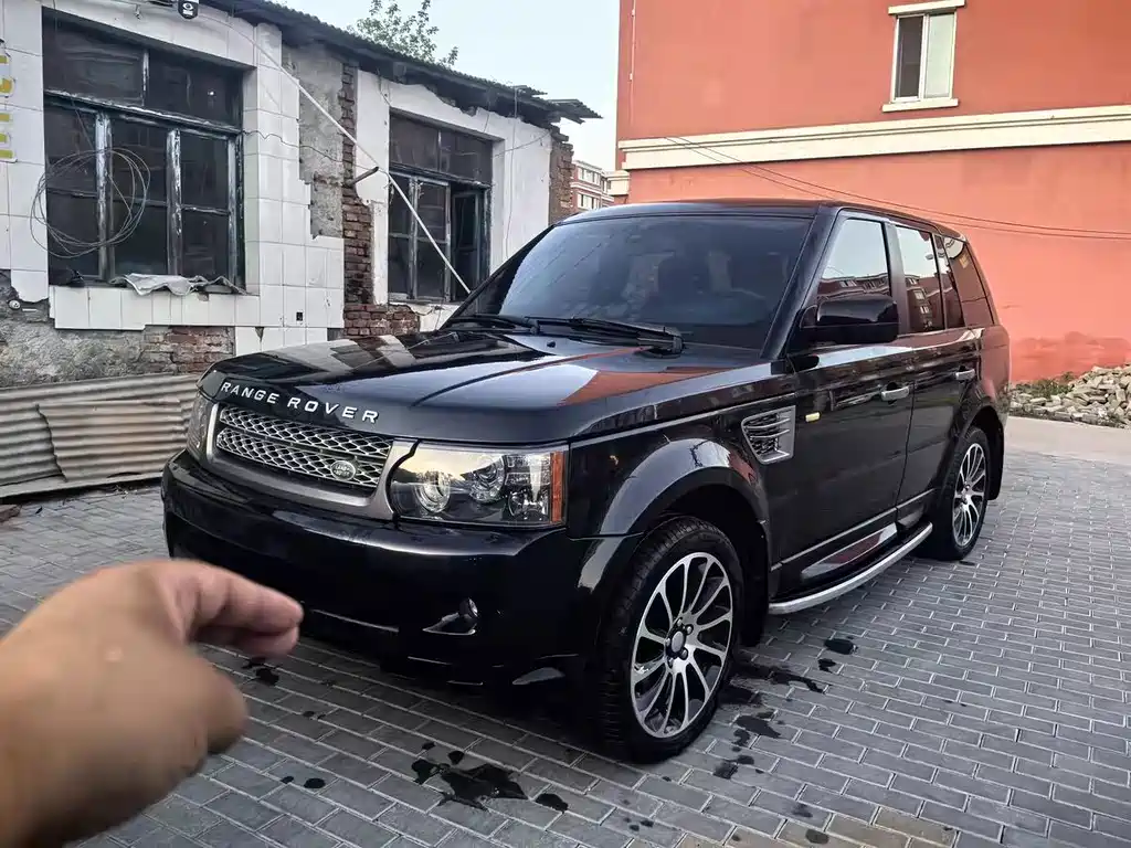 Land Rover Sport