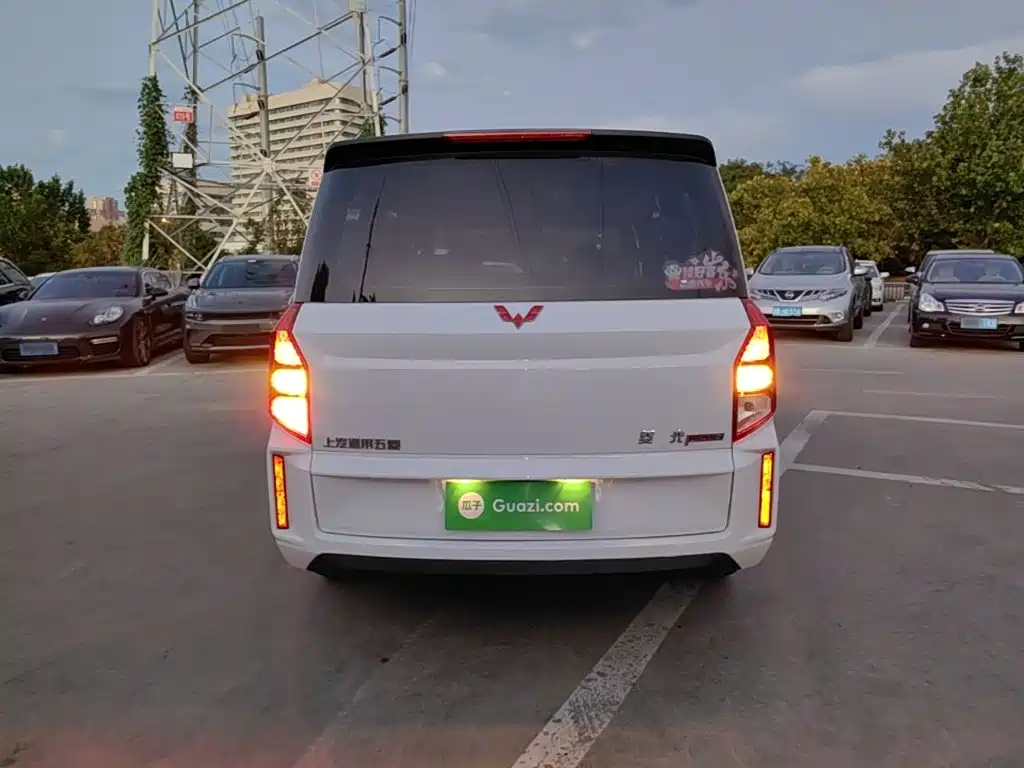 Wuling Hongguang PLUS — миниатюра 6