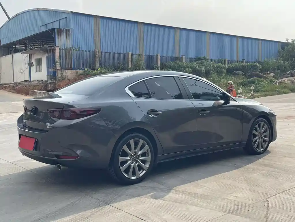 Mazda 3 Axela — миниатюра 8