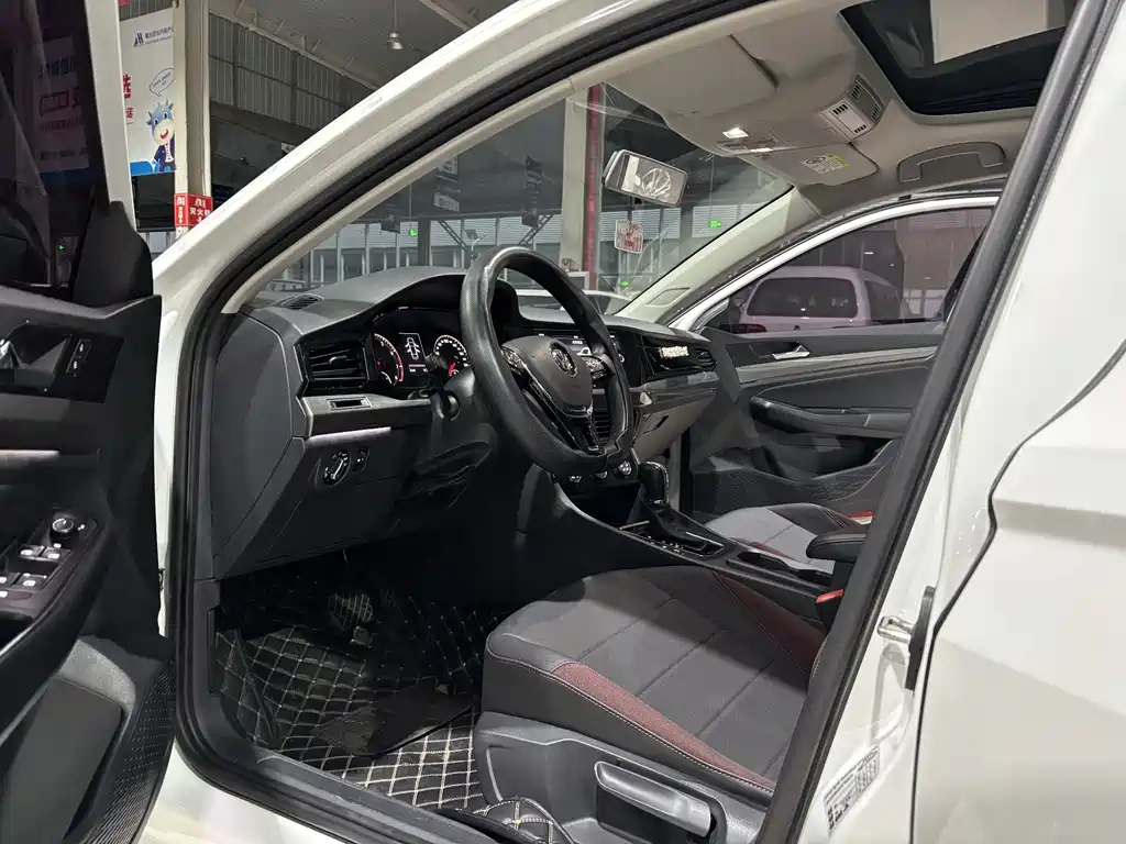 Volkswagen Bora — миниатюра 7