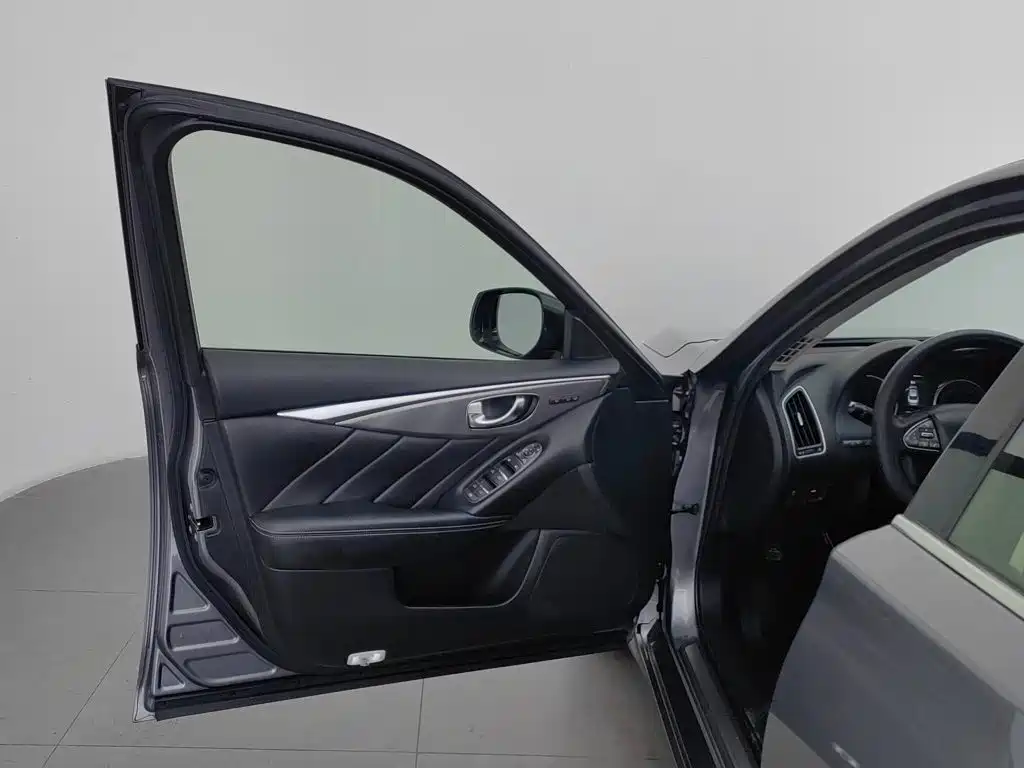 Infiniti Q50 — миниатюра 8