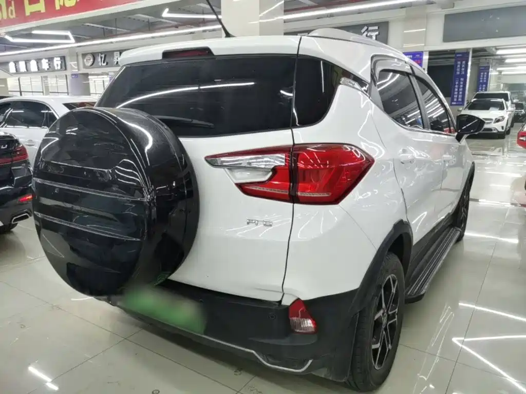 BYD Yuan Pro - фото 7