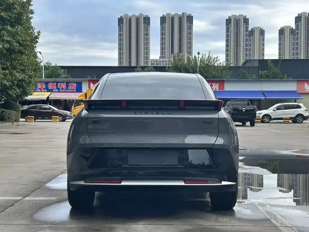 Lynk & Co Z20 — миниатюра 6