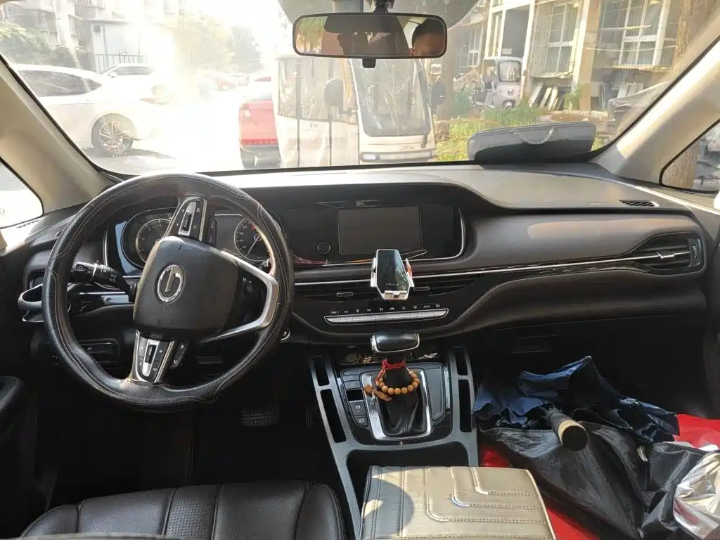 GAC Motor Trumpchi M6 — миниатюра 10