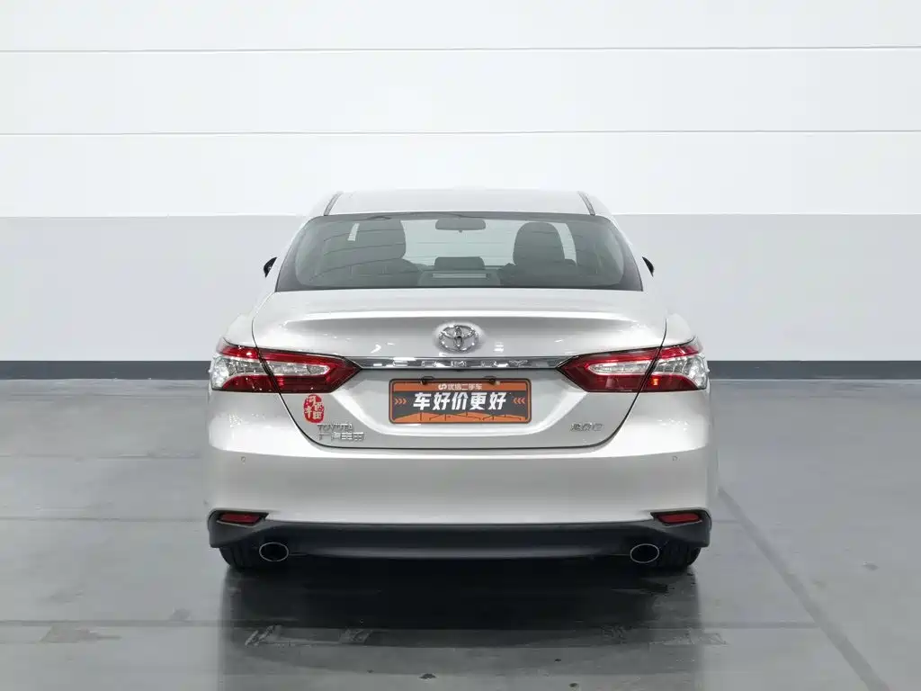 Toyota Camry — миниатюра 4